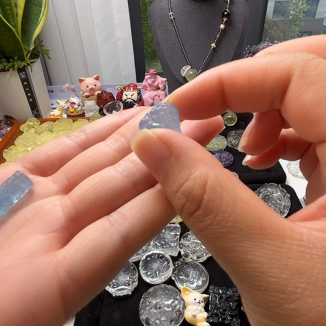 颈饰银S925镶嵌水晶海蓝宝佛公98