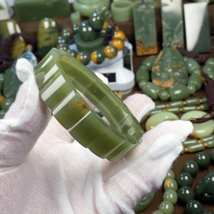 【闪购商品】手链未镶嵌岫岩河磨玉（透闪石质玉）