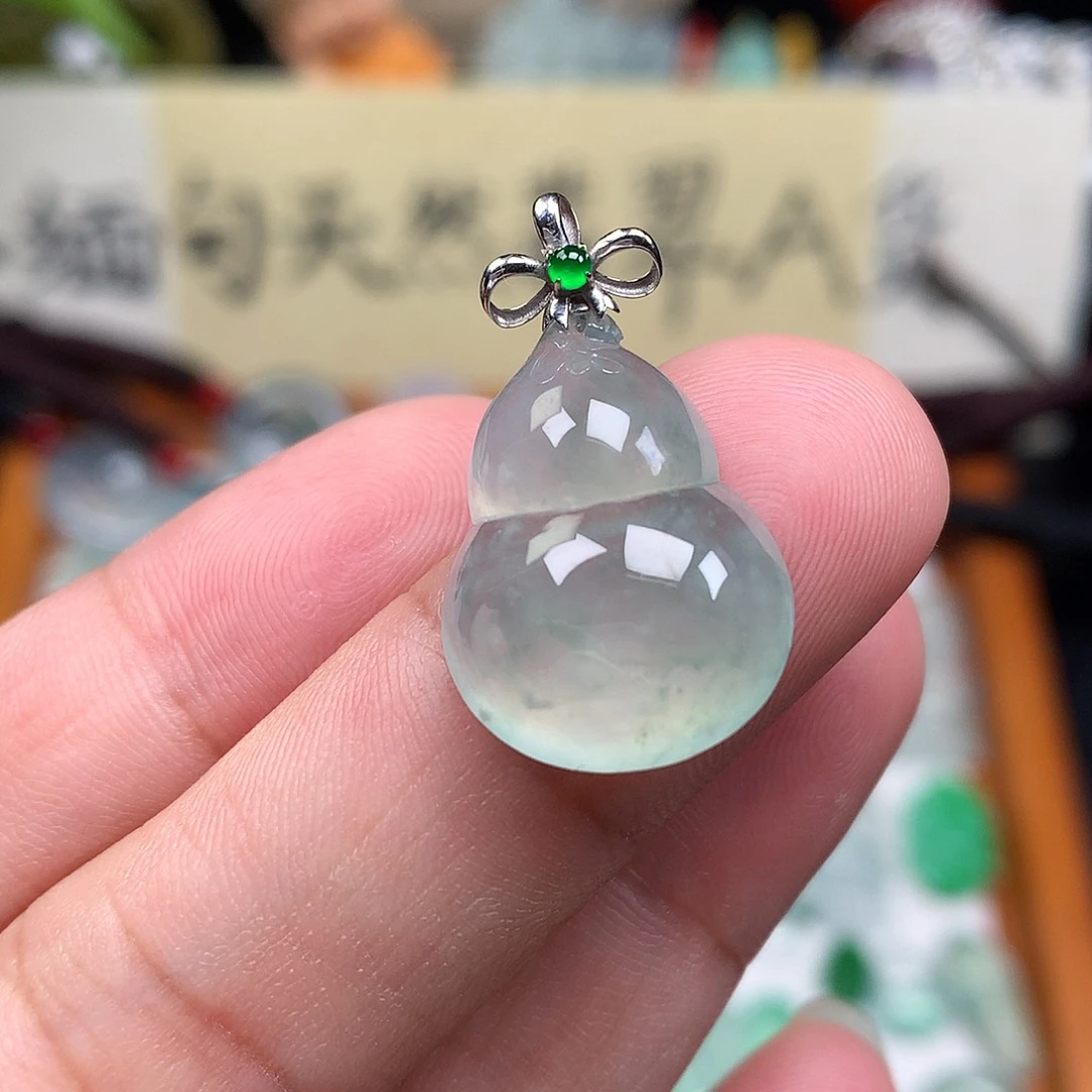 翡翠散珠18K金镶嵌缅甸天然A货翡翠冰种葫芦