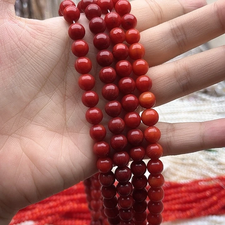 未镶嵌玛瑙/玉髓珠宝半成品一条8mm左右红精灵