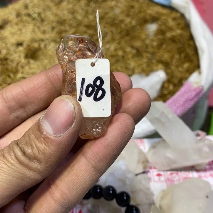 水晶水晶原石摆件未镶嵌?****隐