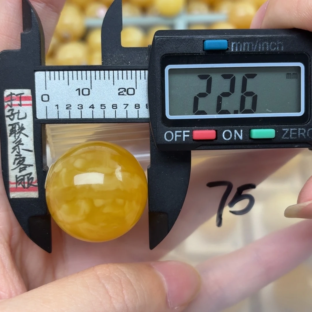 未镶嵌蜜蜡裸石蜜蜡