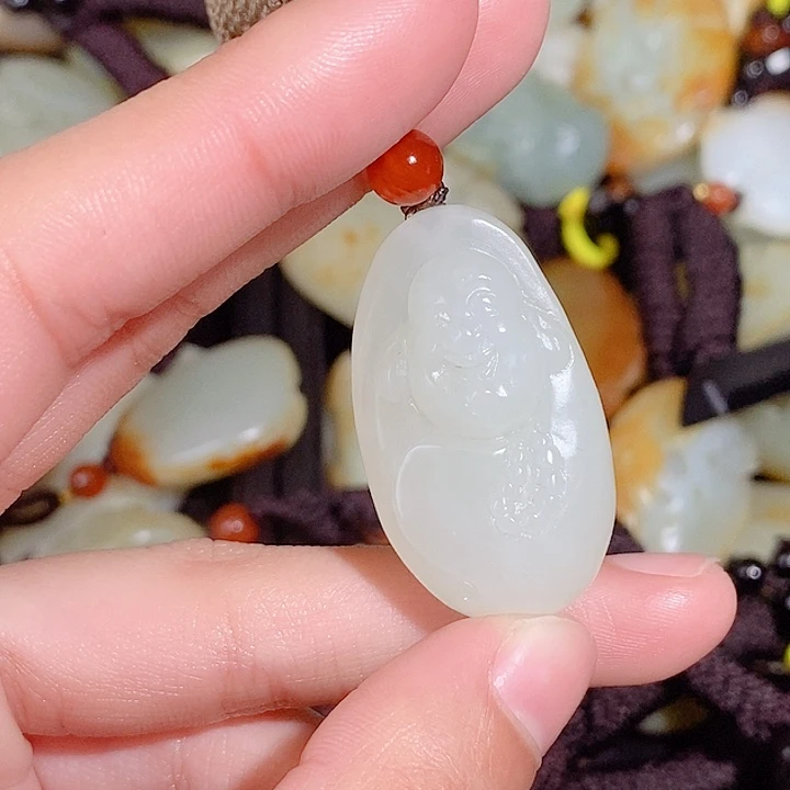 和田玉未镶嵌颈饰