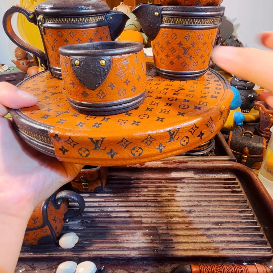 し***~茶壶紫砂纯手工制作的一家