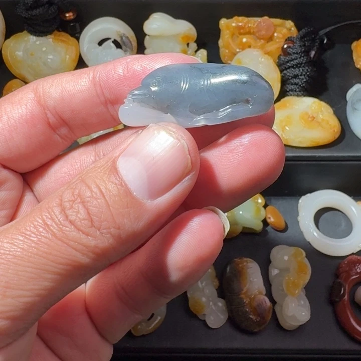 和田玉未镶嵌吊坠(不含链)