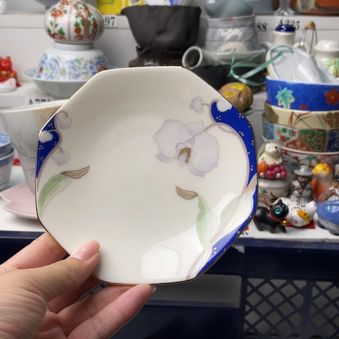 瓷片薇**i哈哈哈我是个好姑娘哈笑