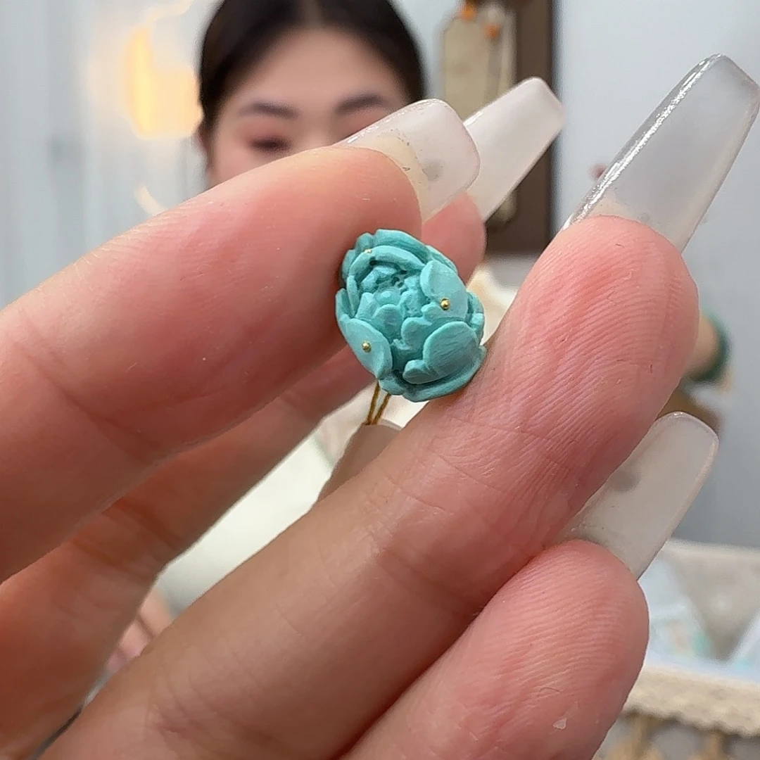 绿松石未镶嵌挂件