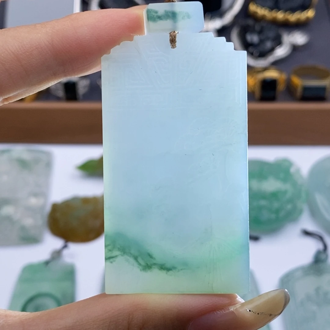 颈饰未镶嵌翡翠翡翠山水