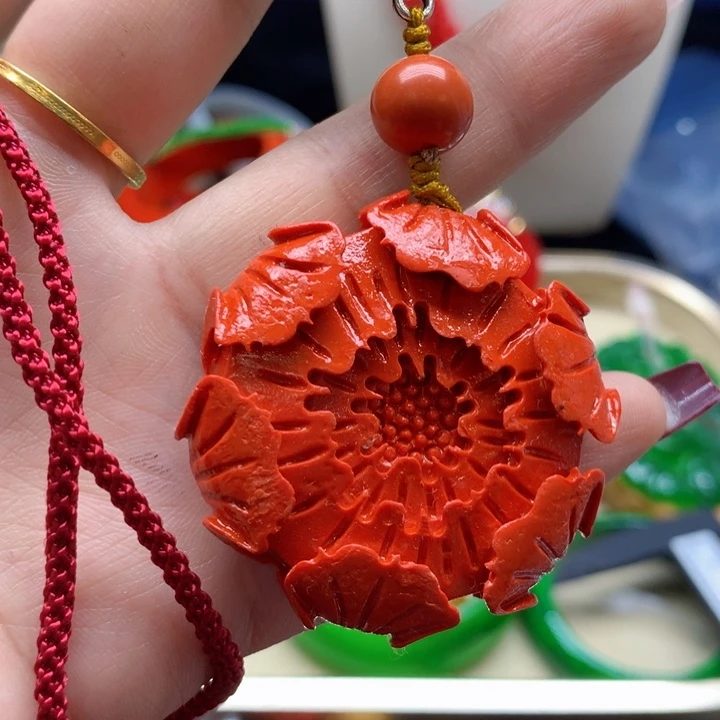 玛瑙/玉髓颈饰合金吊坠