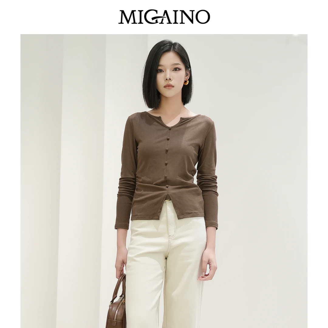Migaino/曼娅奴女装秋季新款小V领简约百搭修身显瘦长袖打底T恤
