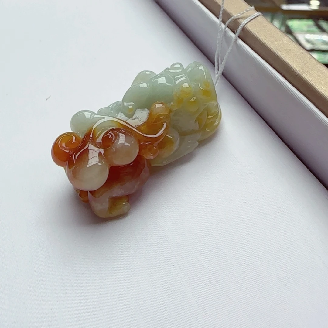 颈饰未镶嵌翡翠赤*貔貅