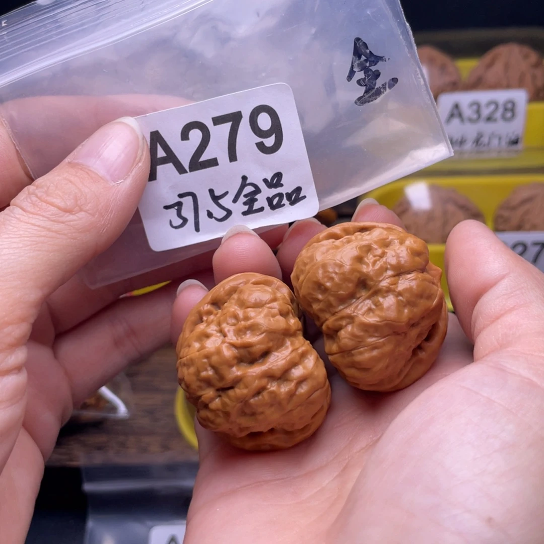 文玩核桃吊坠蛤蟆头