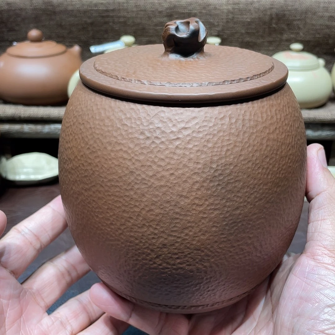 泥塑放漏锤纹茶叶罐瑕疵大
