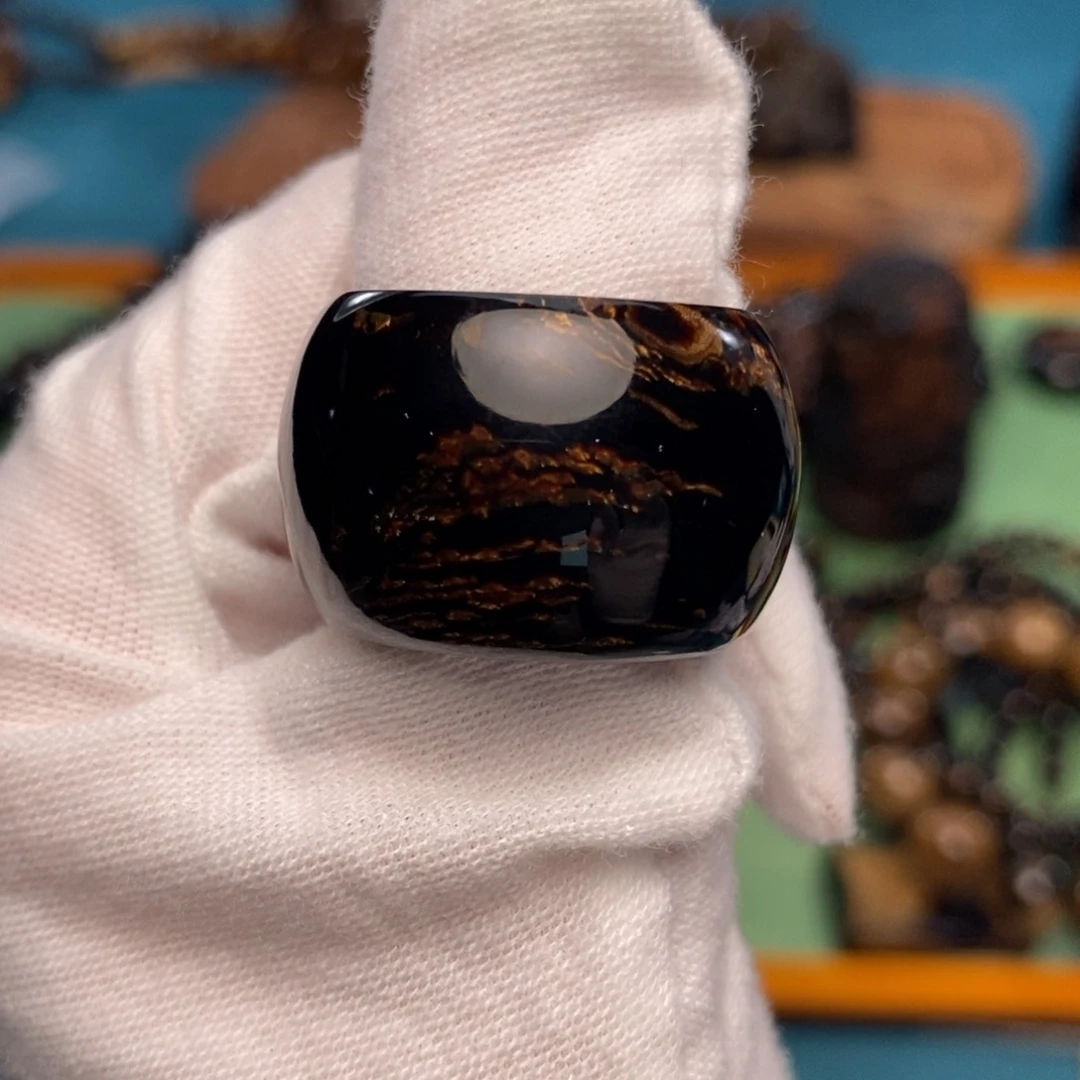 21.7/ 黑金星空纹