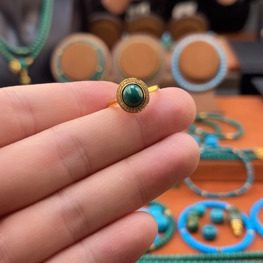 绿松石18K金镶嵌珠宝奇石