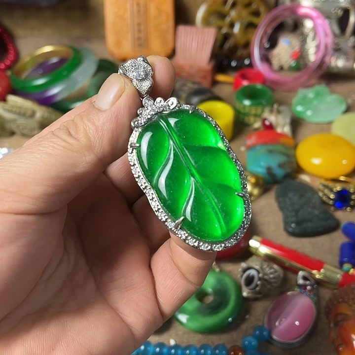 未镶嵌和田玉（糖玉）挂件