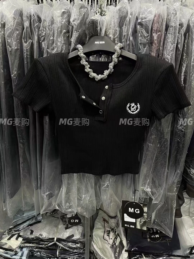 闺蜜女装小版T恤时尚显瘦百搭款