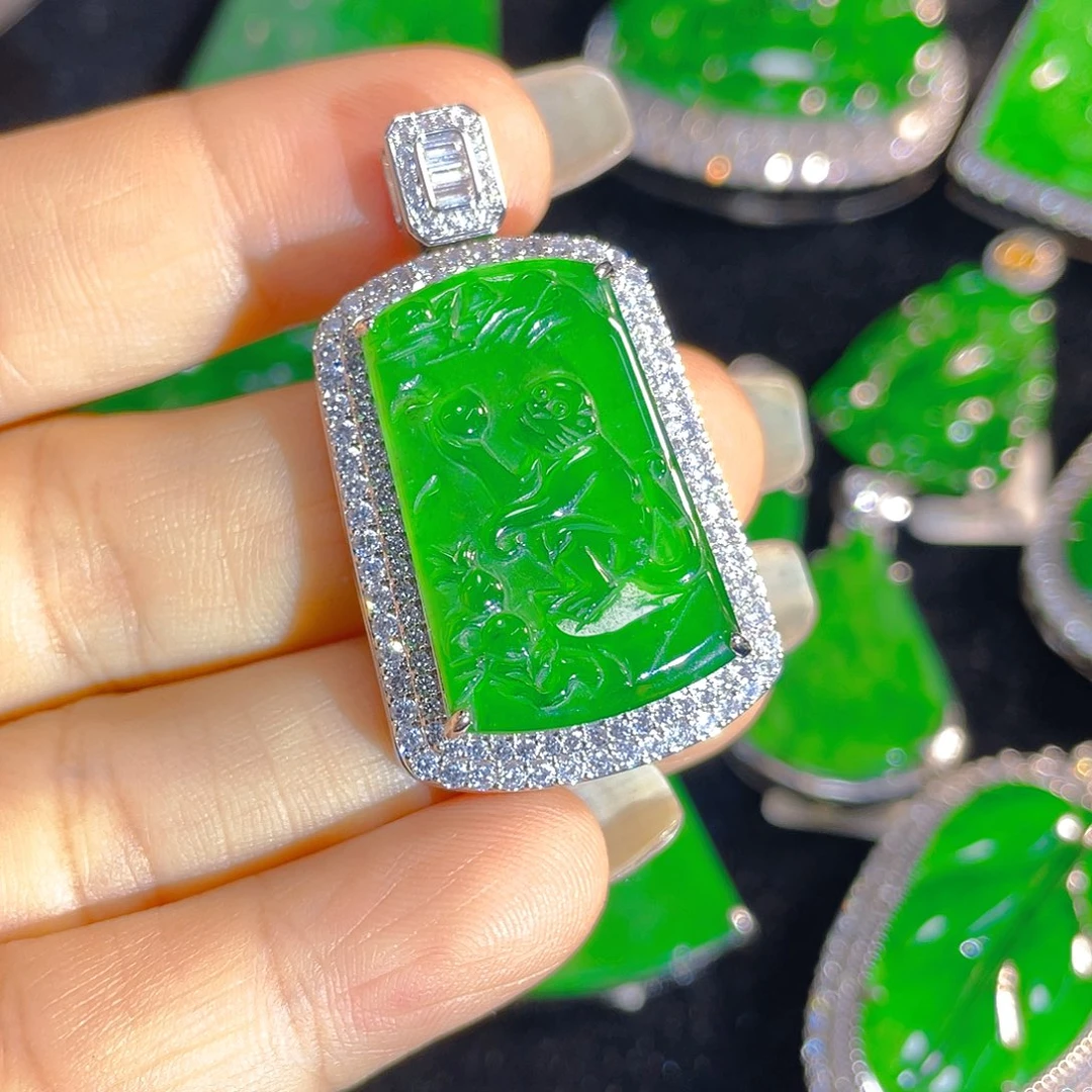 翡翠未镶嵌颈饰翡翠