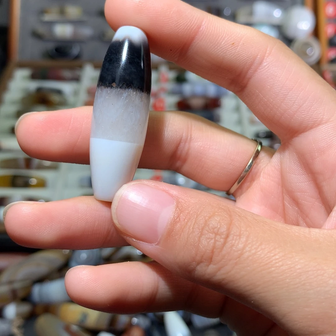 提***乐玛瑙/玉髓未镶嵌颈饰