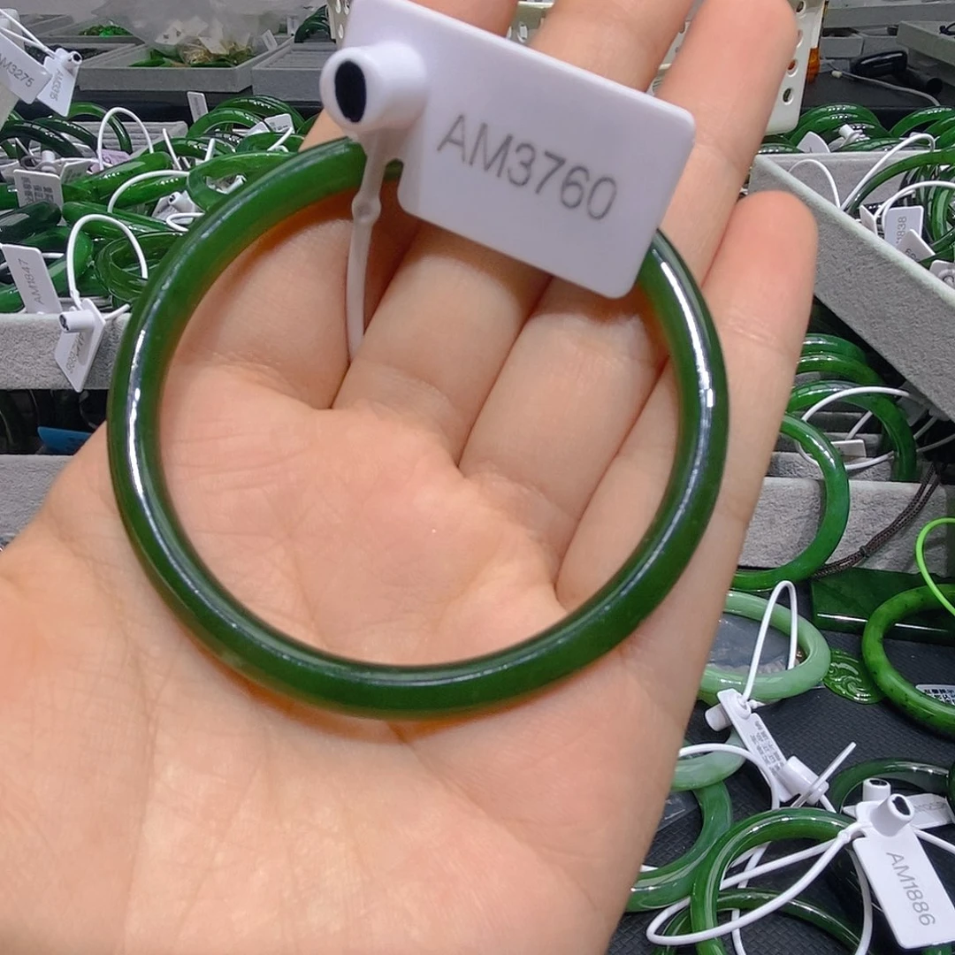 小***妈和田玉（碧玉）手镯未镶嵌