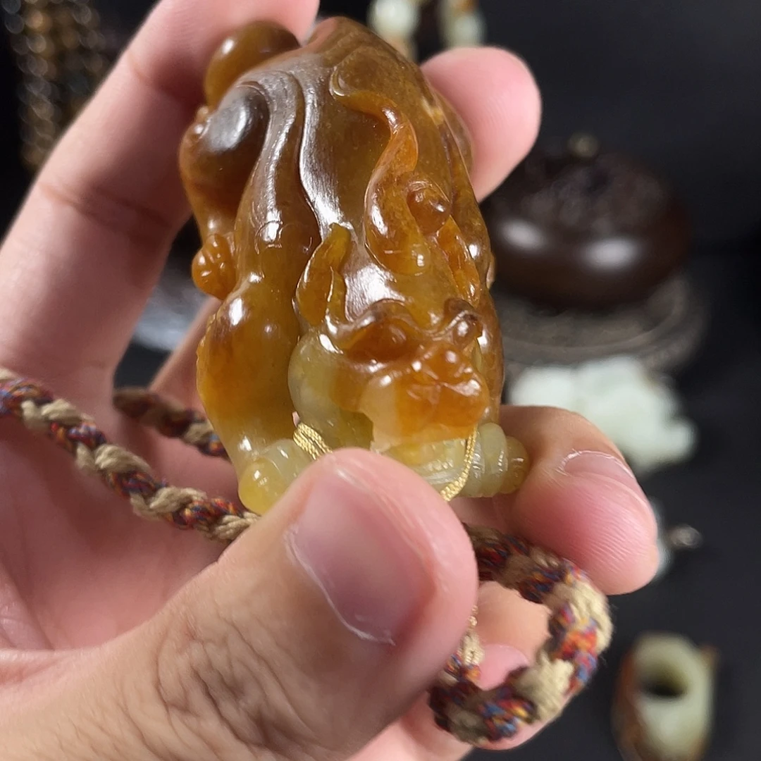 玉***璜和田玉未镶嵌颈饰