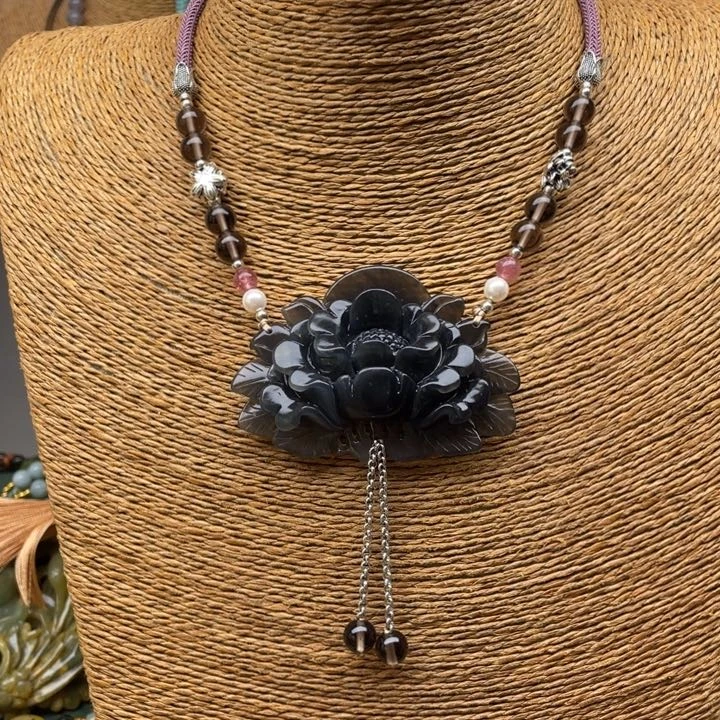 蛇纹石玉未镶嵌吊坠