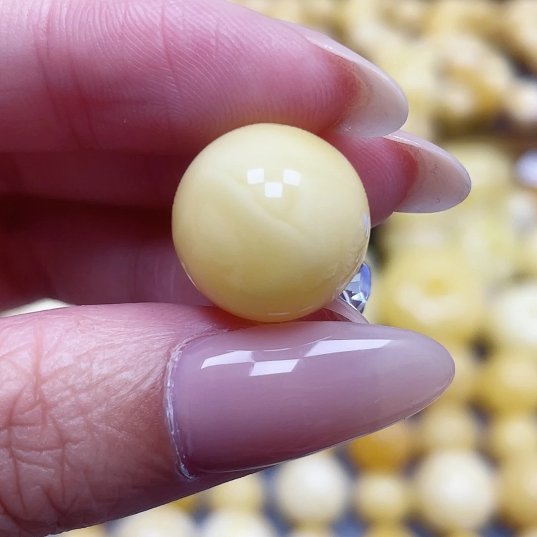 蜜蜡未镶嵌裸石15.5mm