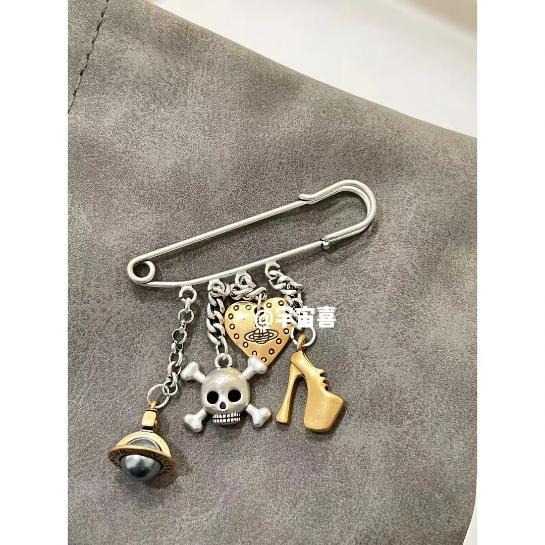 铜合金锆石胸针 N4-146【哑光古金撞古银星球别针骷髅流苏胸针】