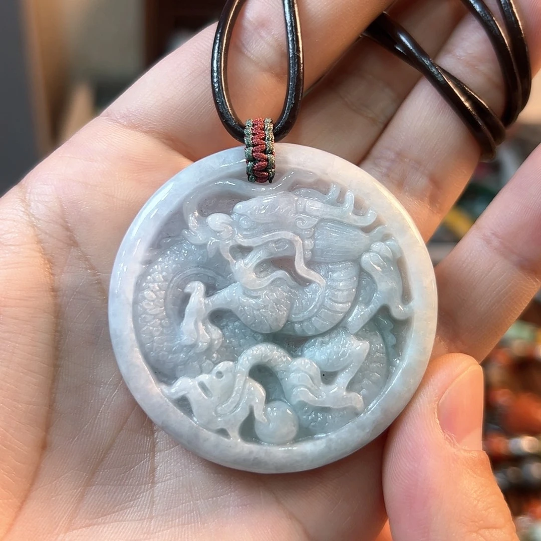 翡翠颈饰未镶嵌吊坠