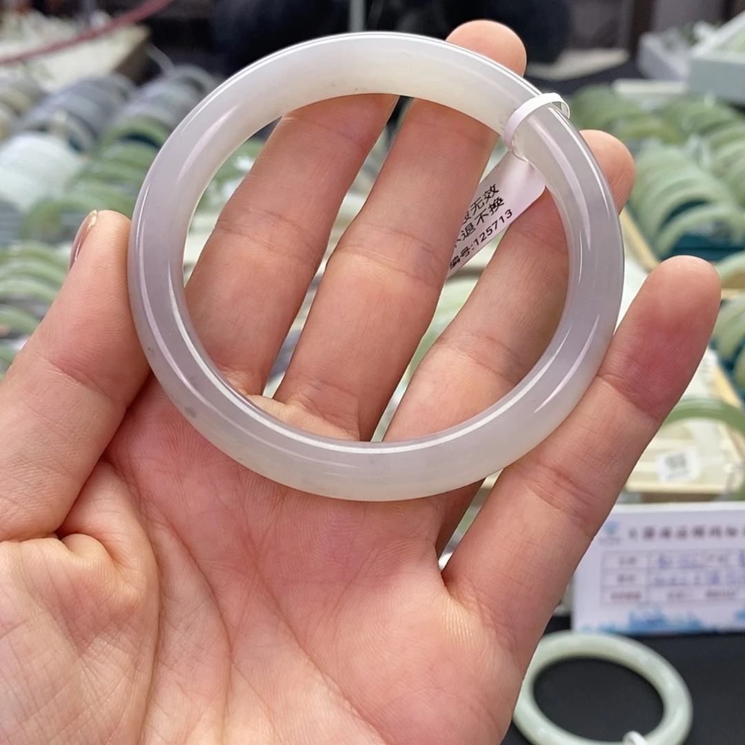 和田玉未镶嵌手镯5960