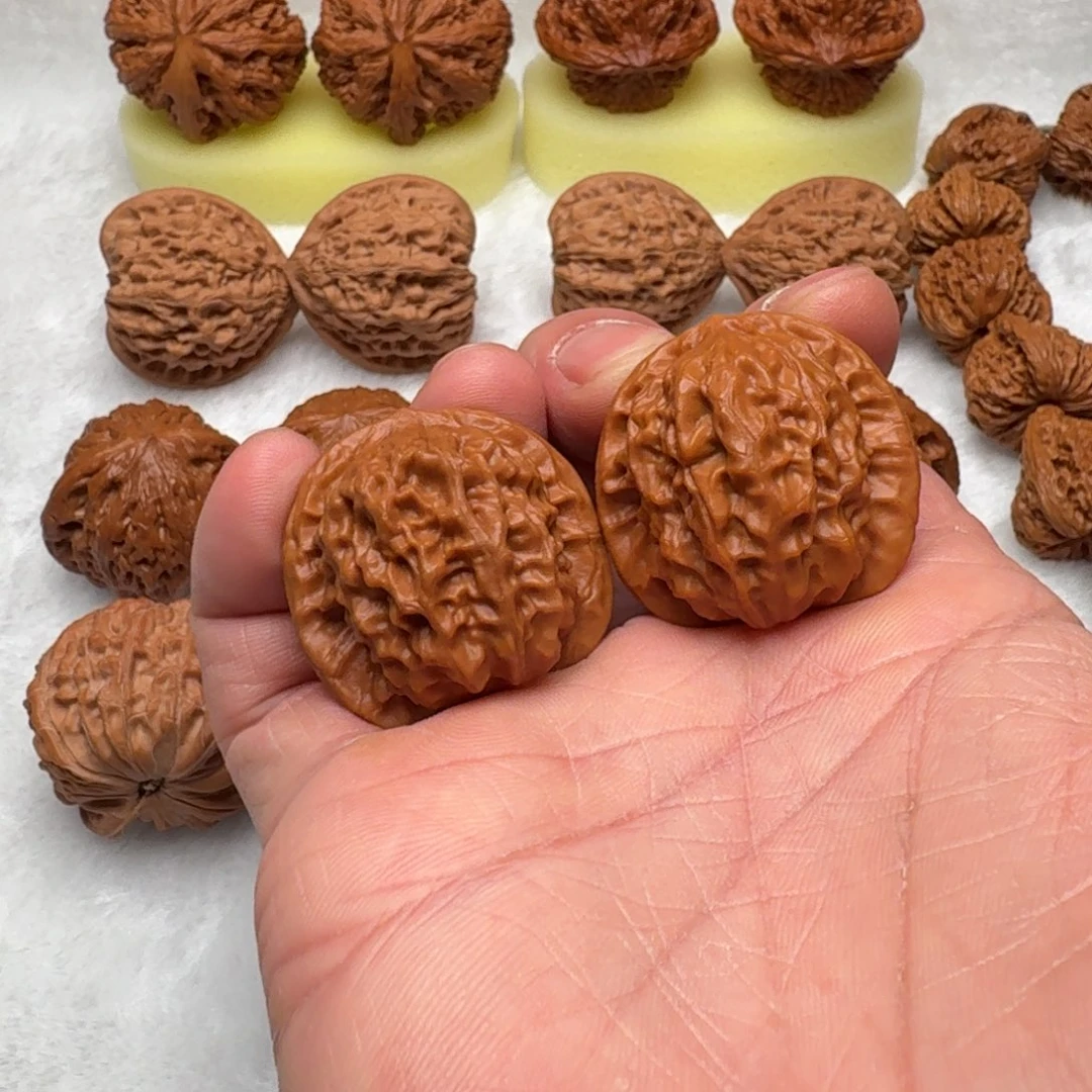 文玩核桃把件瓷娃娃37