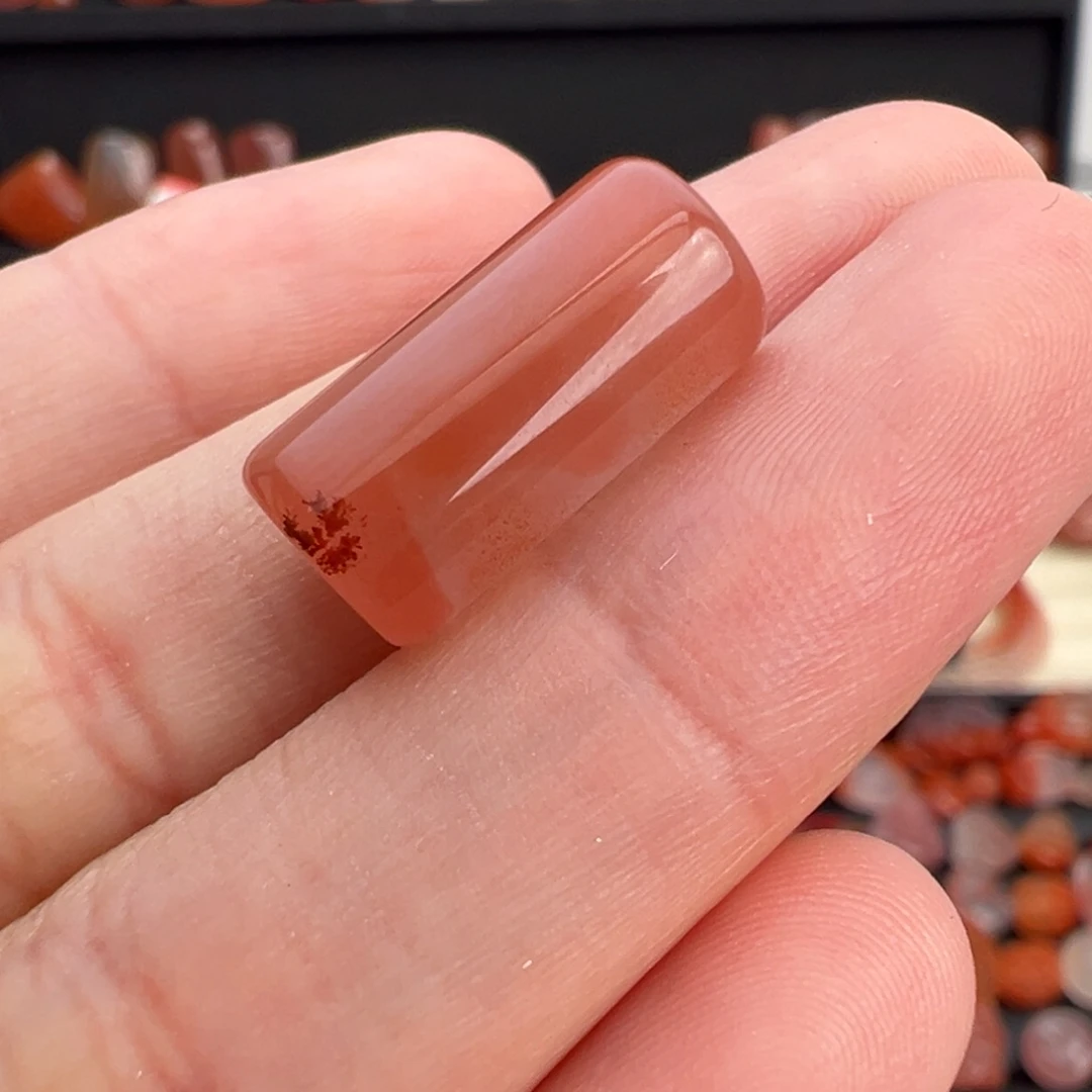 南红玛瑙未镶嵌颈饰路路通