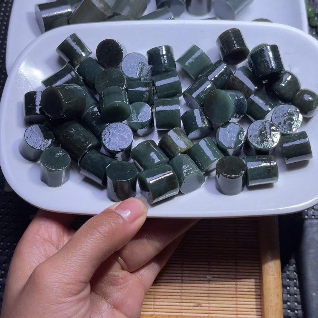 未镶嵌和田玉车挂董*会