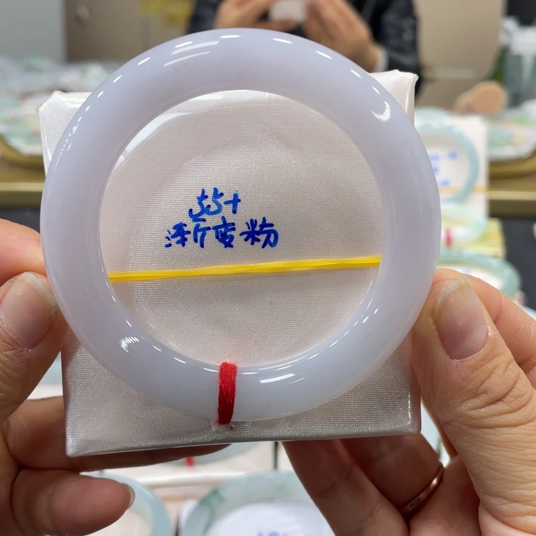 未镶嵌手镯翡翠翡翠