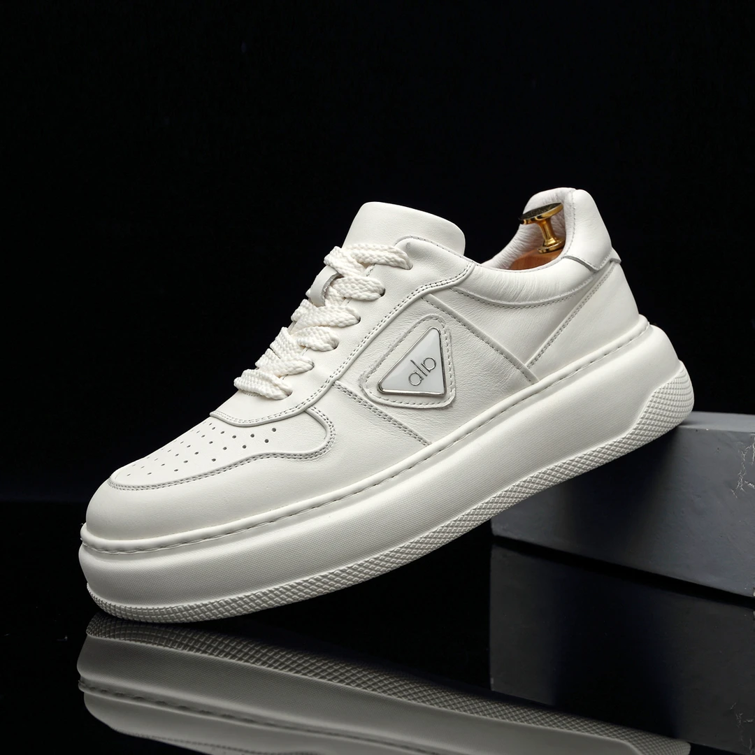 时尚低帮松糕底时尚休闲鞋拼色秋季新款潮流男鞋真皮厚底男士白色