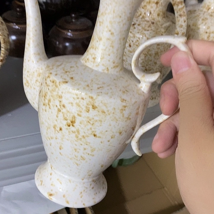 陶瓷艺术品及陶瓷壶壶