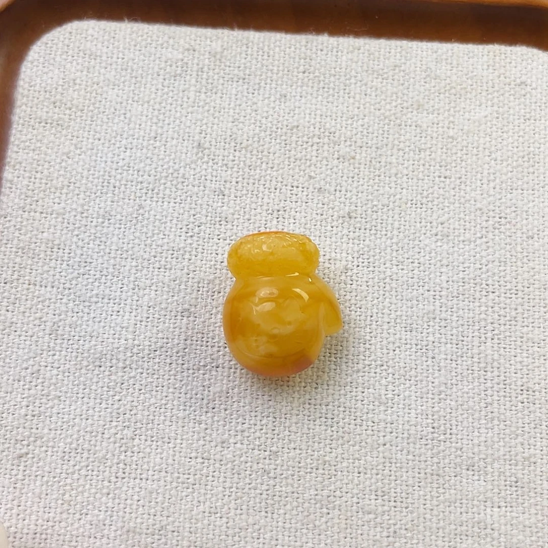 裸石琥珀未镶嵌小猫手套