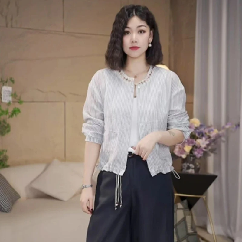 2025夏季新款时尚休闲宽松设计款手工钉珠条纹圆领开衫防晒衬衫女