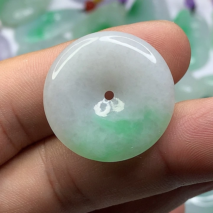 吊坠(赠链)未镶嵌翡翠