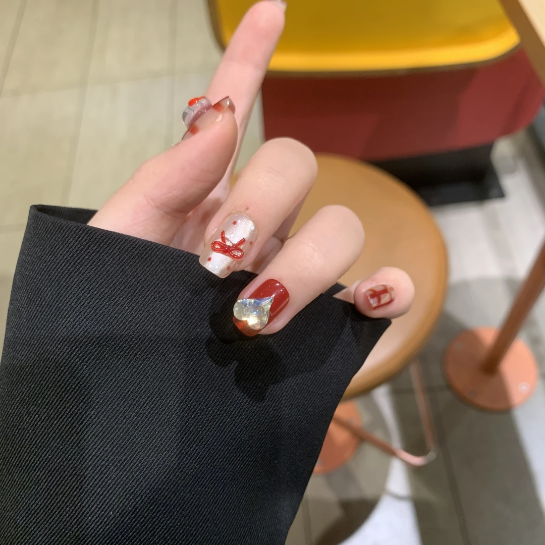 新年KT猫心钻格纹《小柒家》2025早春夏季爆款半手工穿戴甲显白71