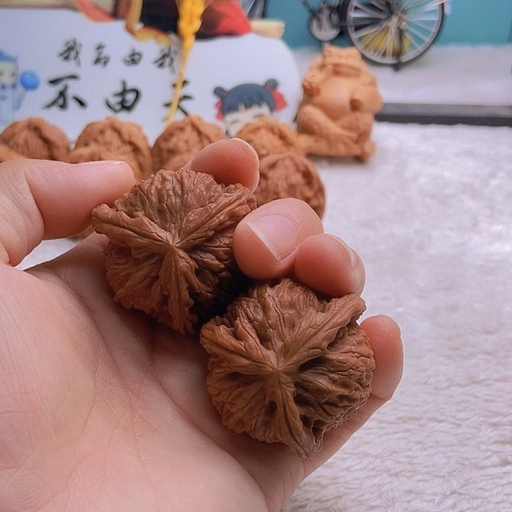 吊坠文玩核桃枫**寒三棱