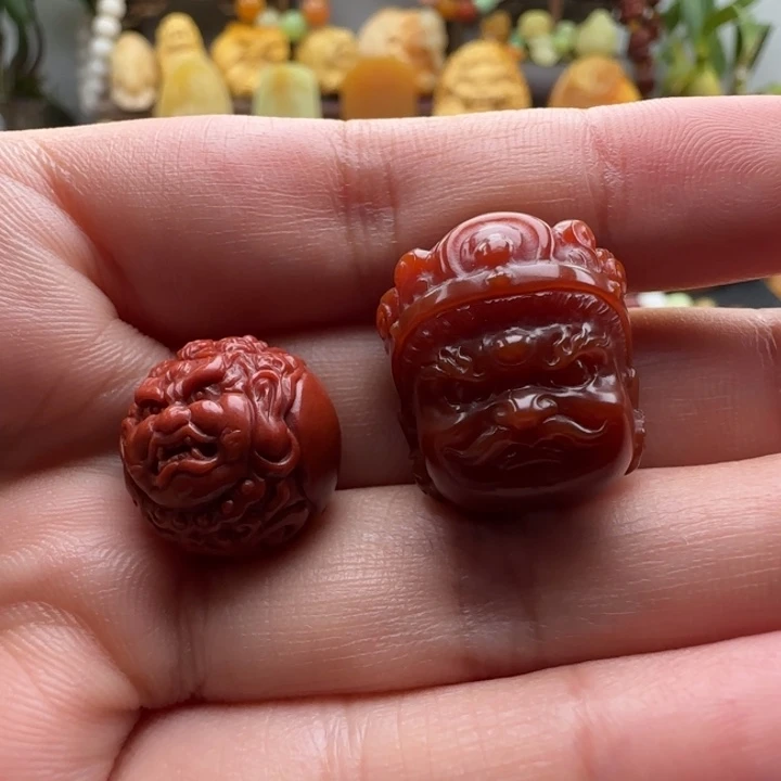 狂***心颈饰未镶嵌石英质玉（缅黄）