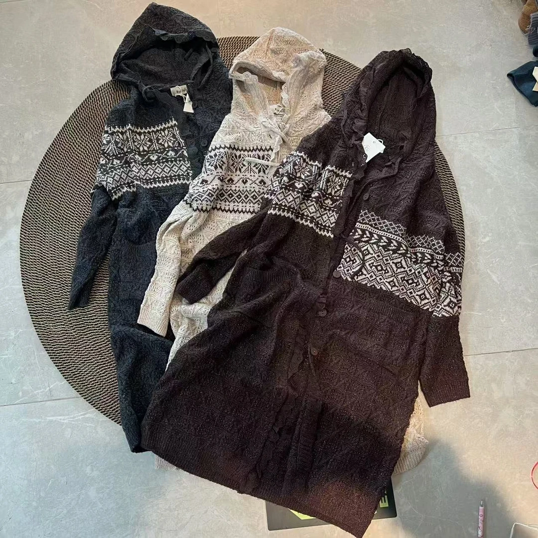 秋冬连帽洋气文艺复古绣品外套 585#