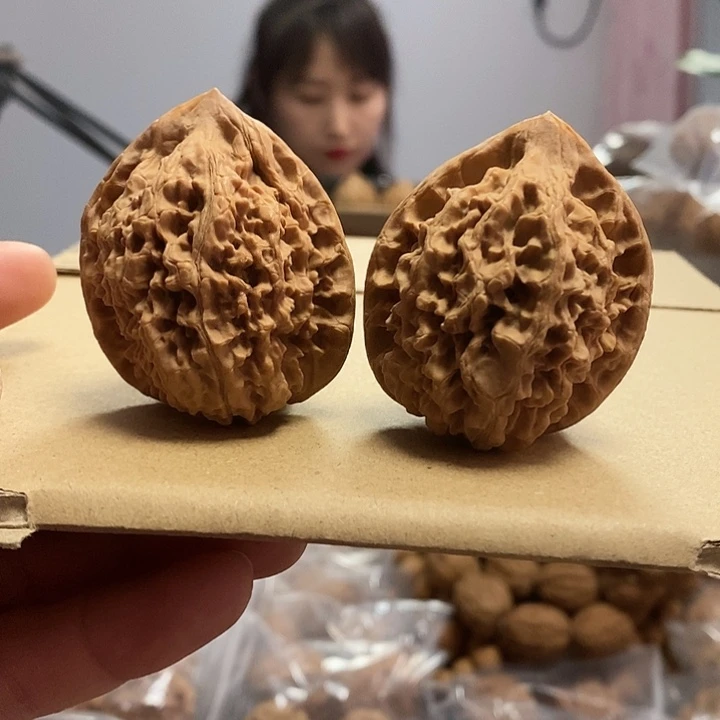 文玩核桃把件40麒麟纹官帽