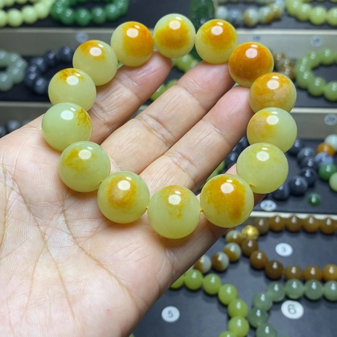 和田玉未镶嵌手串