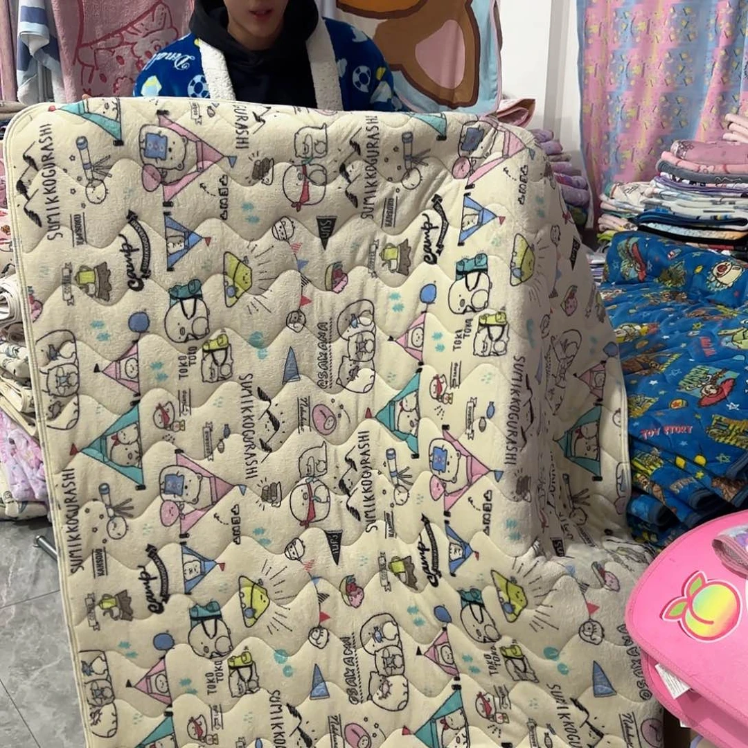 好看的可爱的1.8垫子