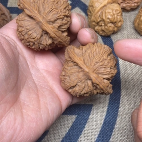 吊坠文玩核桃南疆