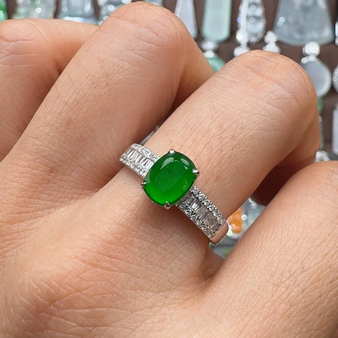 翡翠18K金镶嵌吊坠(赠链)玻璃种浓阳绿方糖戒指