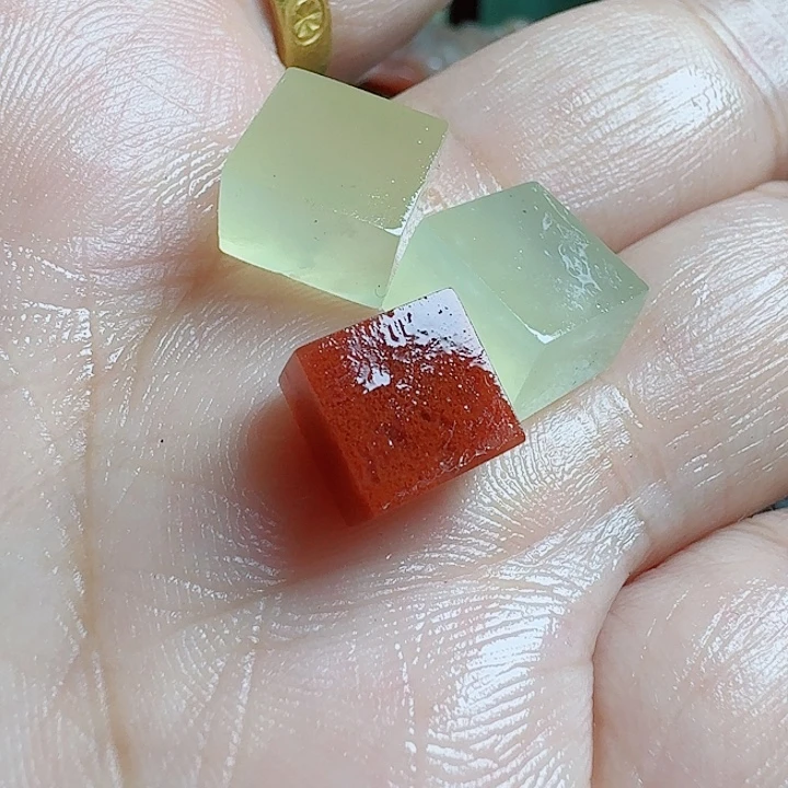 老挝石真真正正章