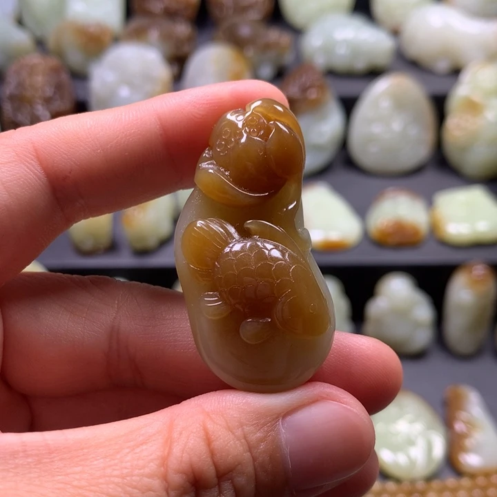 和田玉（糖玉）未镶嵌颈饰